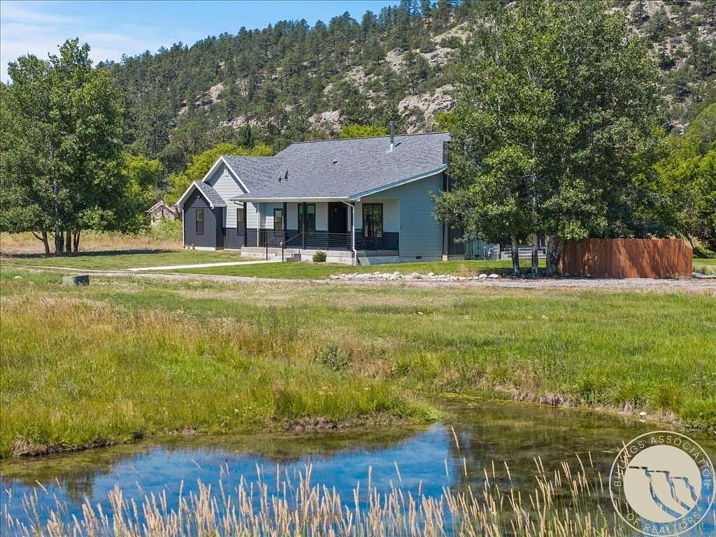 21.3 Acres of Land with Home for Sale in Columbus, Montana