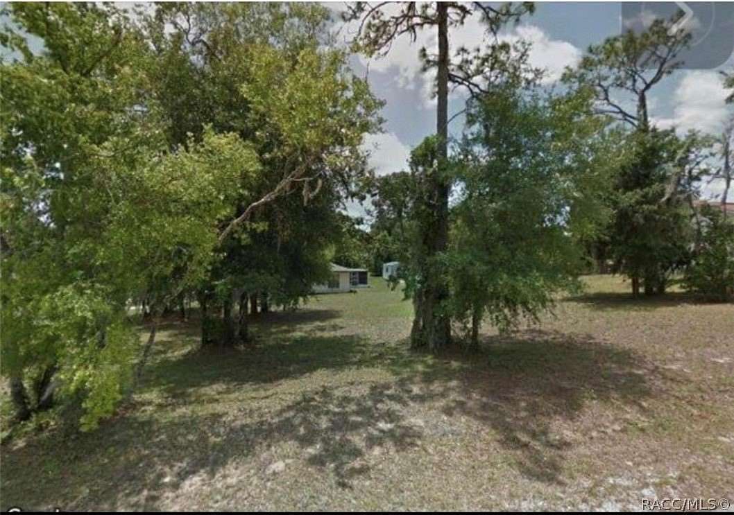 0.27 Acres of Land for Sale in Inverness, Florida