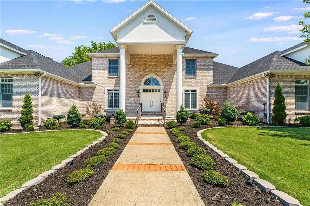 2 Acres of Land with Home for Sale in Springdale, Arkansas