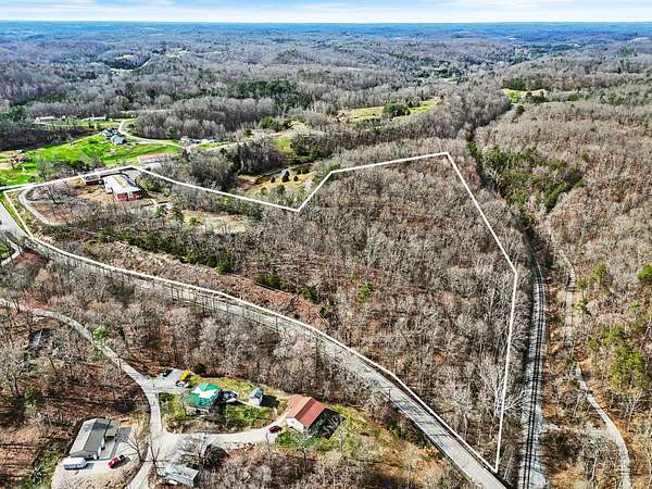 15.1 Acres of Land for Sale in Irvine, Kentucky