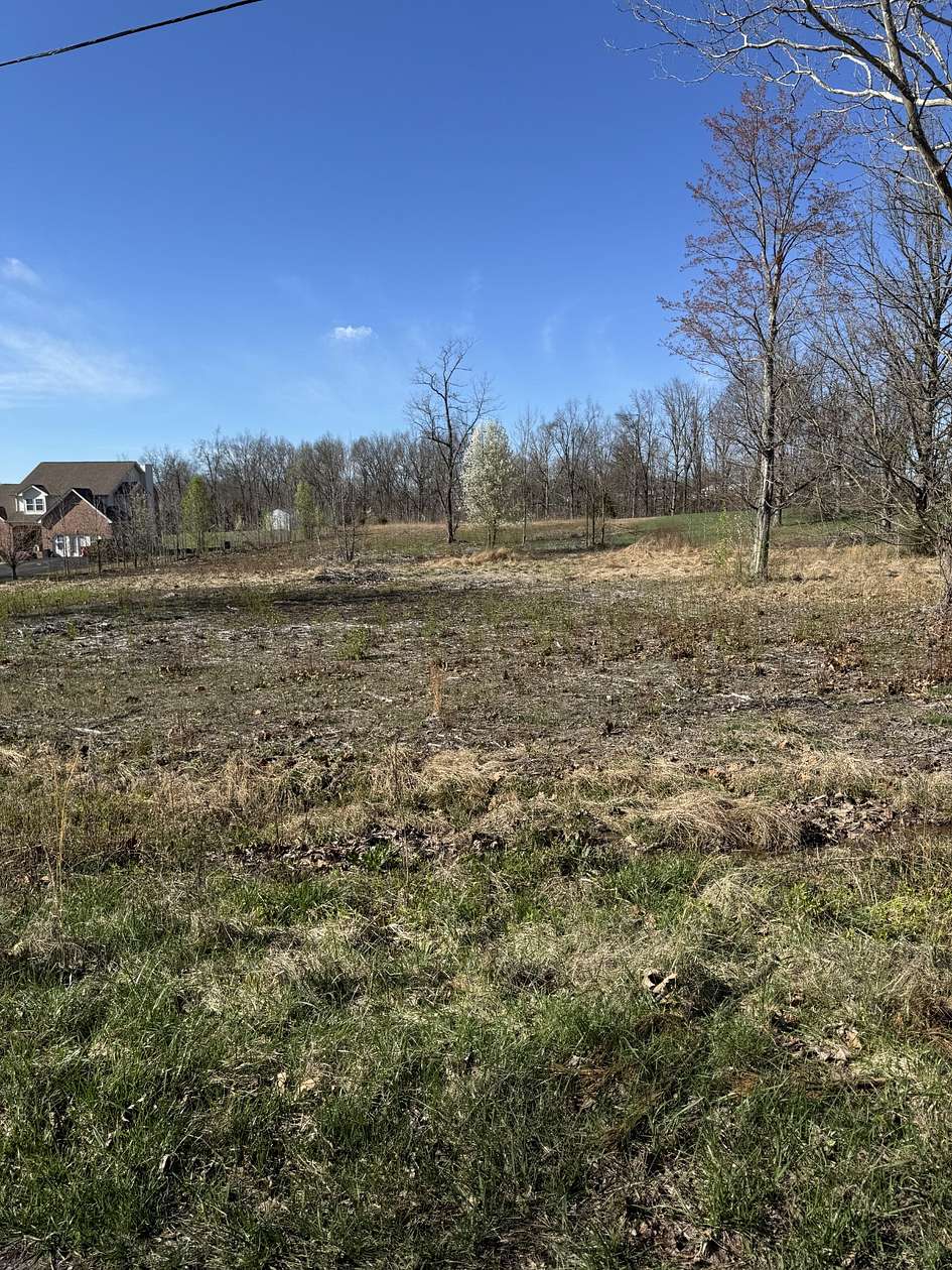 1.76 Acres of Residential Land for Sale in Westmoreland, Tennessee
