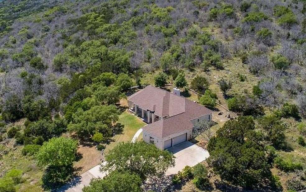 11 Acres of Land with Home for Sale in Kingsland, Texas
