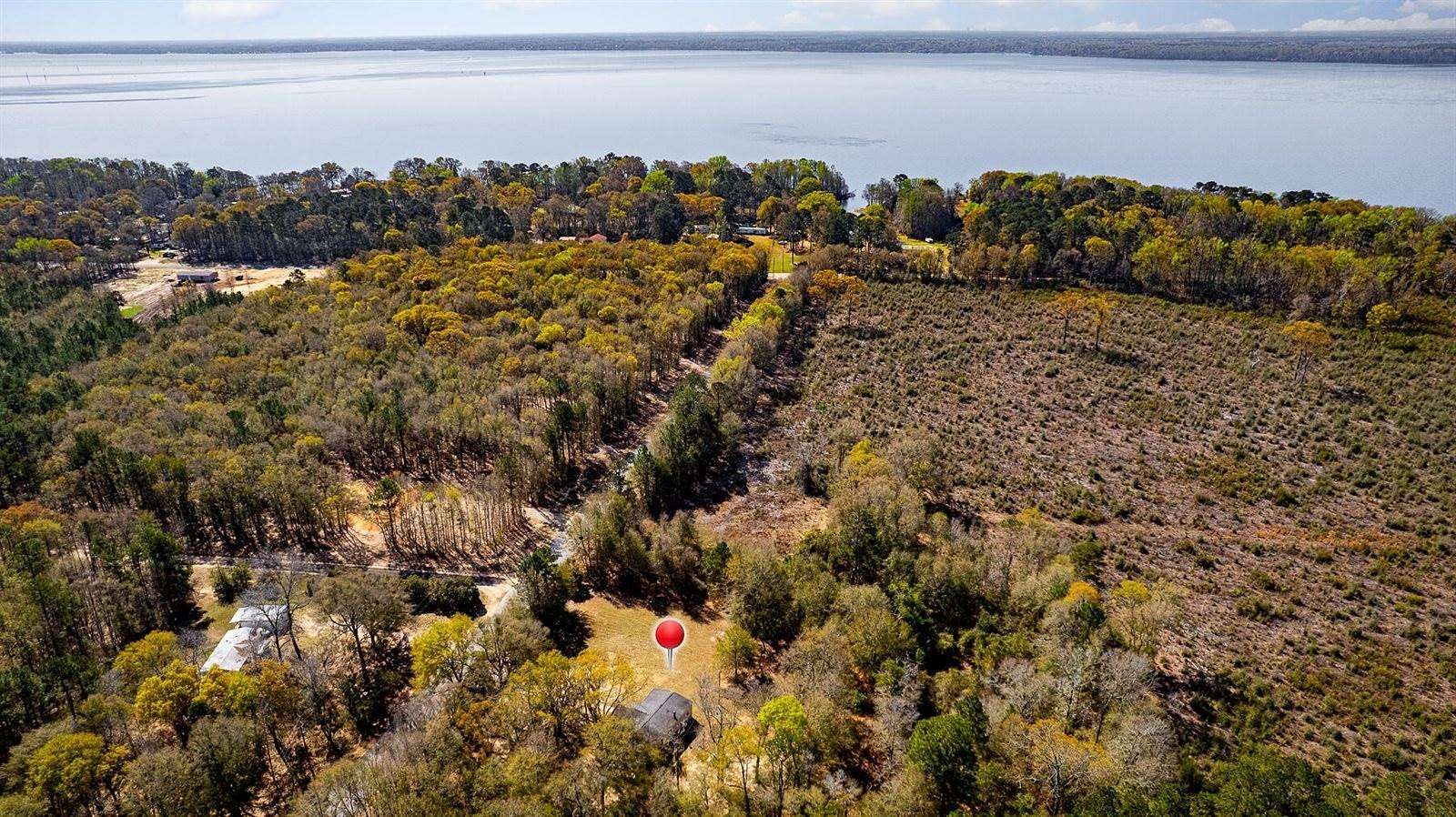 2.16 Acres of Land with Home for Sale in Summerton, South Carolina