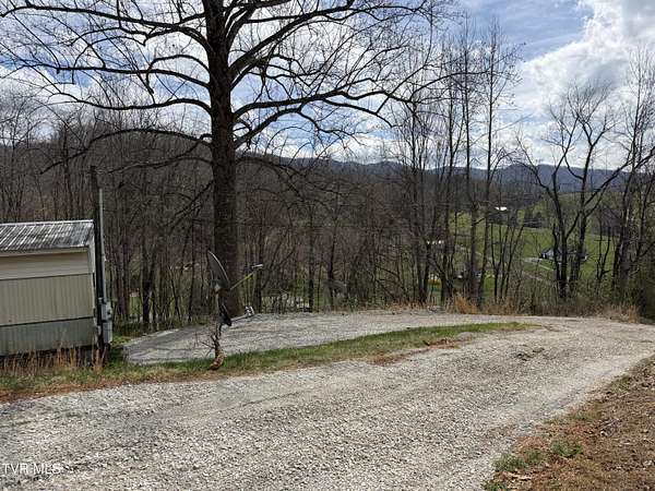 0.98 Acres of Residential Land for Sale in Elizabethton, Tennessee