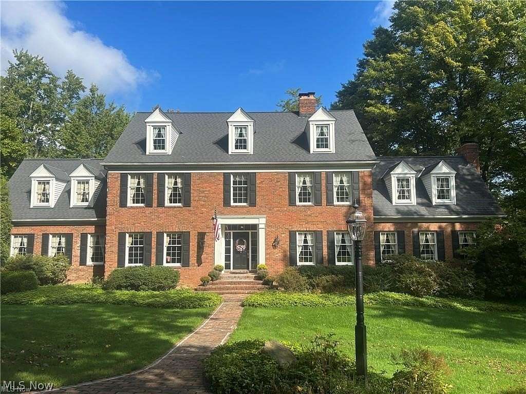 3.52 Acres of Land with Home for Sale in Kirtland, Ohio