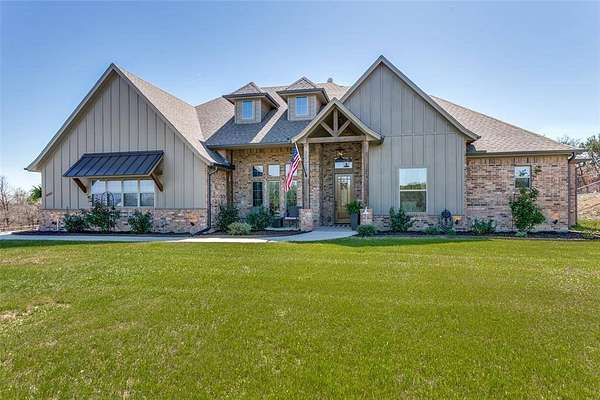 2 Acres of Land with Home for Sale in Weatherford, Texas