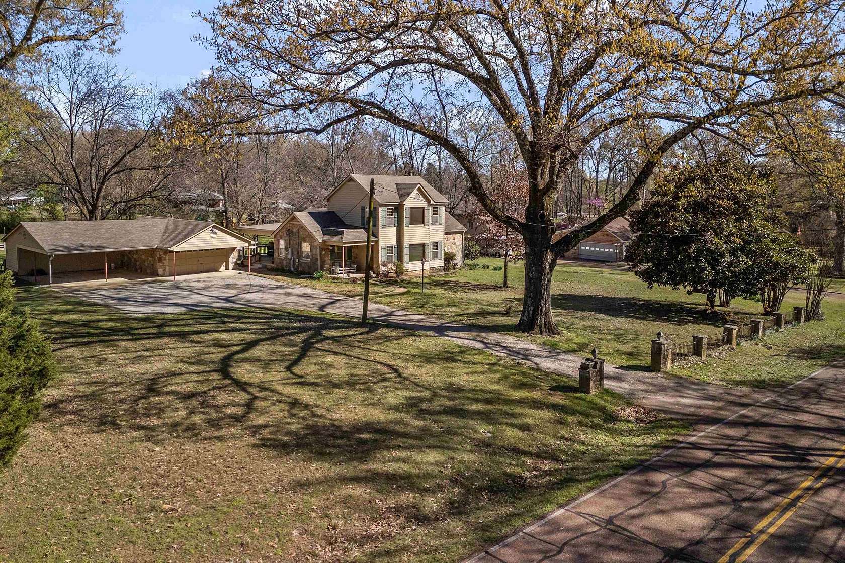 1.7 Acres of Land with Home for Sale in Bartlett, Tennessee