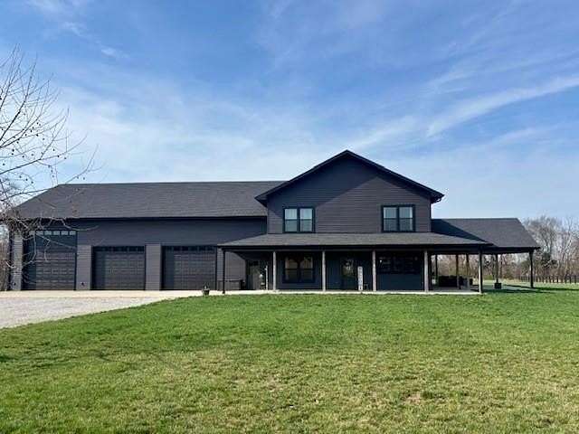 10 Acres of Land with Home for Sale in Bowling Green, Kentucky