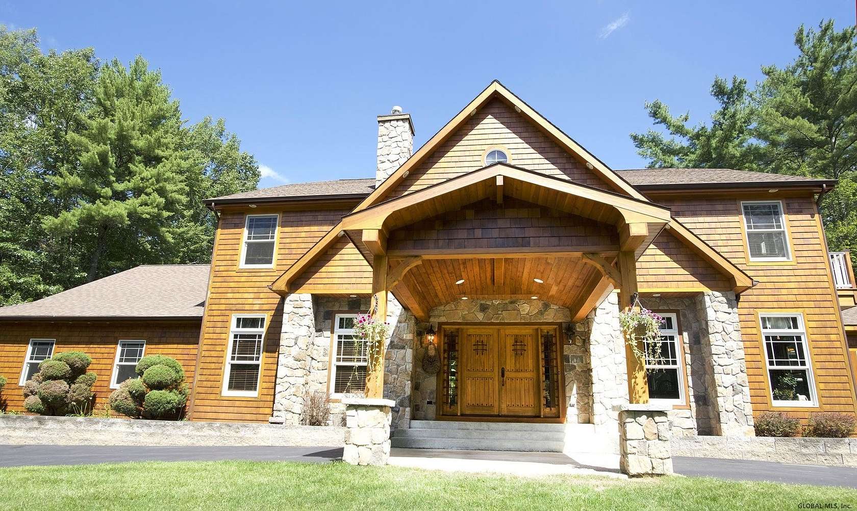 14 Acres of Land with Home for Lease in Lake George, New York