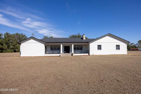 10.1 Acres of Land with Home for Sale in Live Oak, Florida