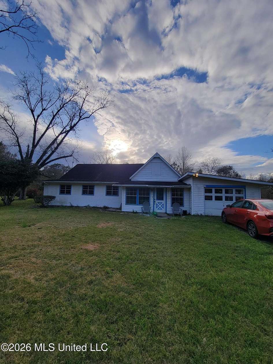 7.7 Acres of Land with Home for Sale in Moss Point, Mississippi