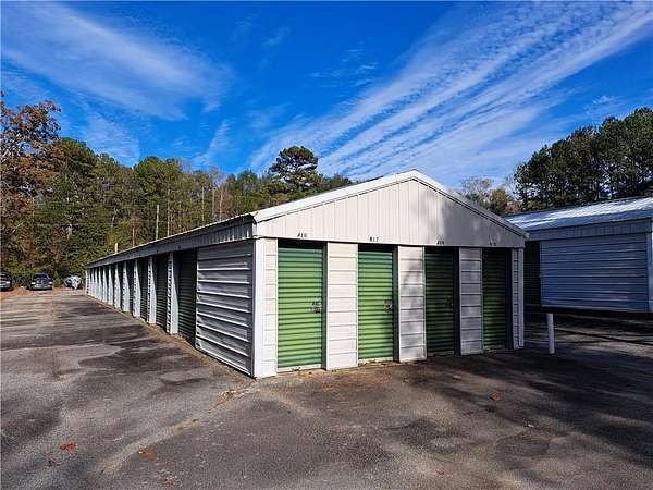 2.29 Acres of Improved Commercial Land for Sale in Newnan, Georgia