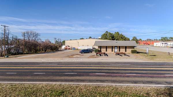 6 Acres of Mixed-Use Land for Sale in Athens, Texas