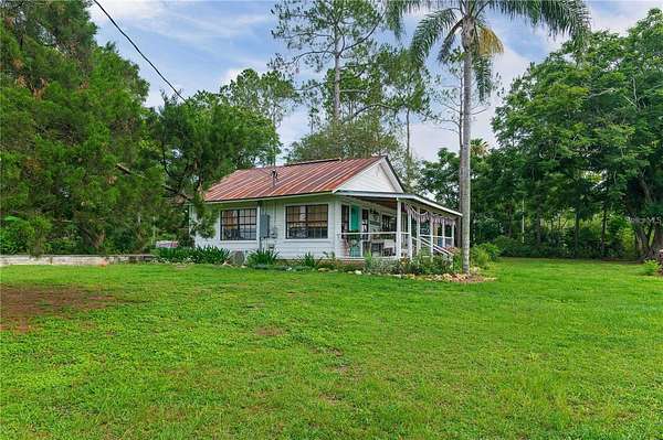 2 Acres of Land with Home for Sale in Dade City, Florida