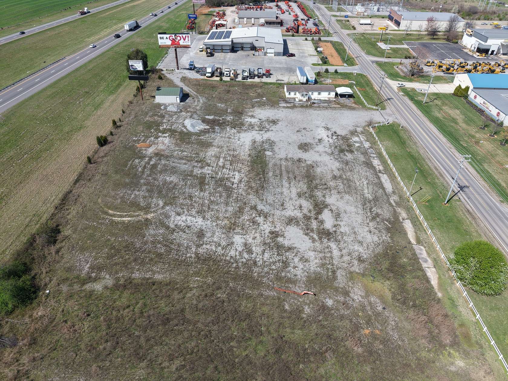 3.33 Acres of Improved Commercial Land for Sale in Clarksville, Tennessee