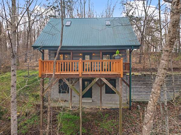 2.53 Acres of Land with Home for Sale in Kingston Springs, Tennessee