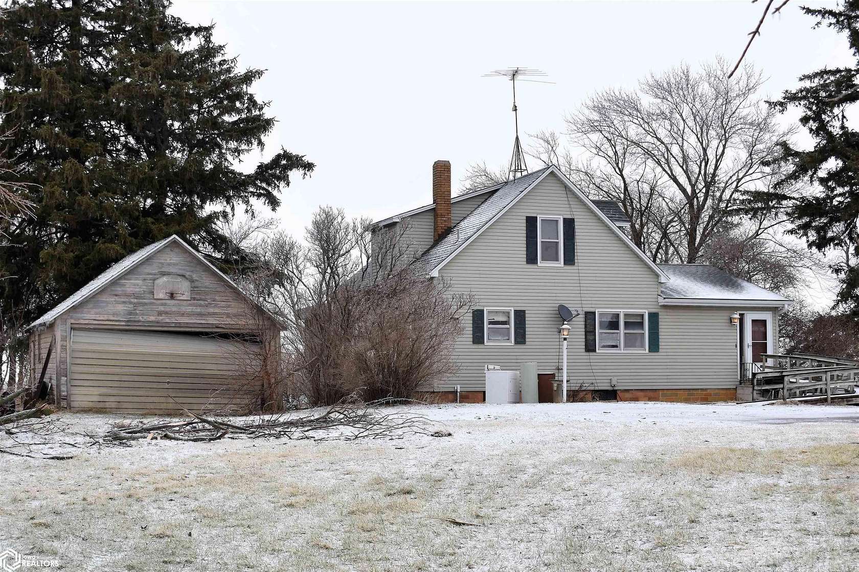 3.47 Acres of Land with Home for Sale in Iowa Falls, Iowa