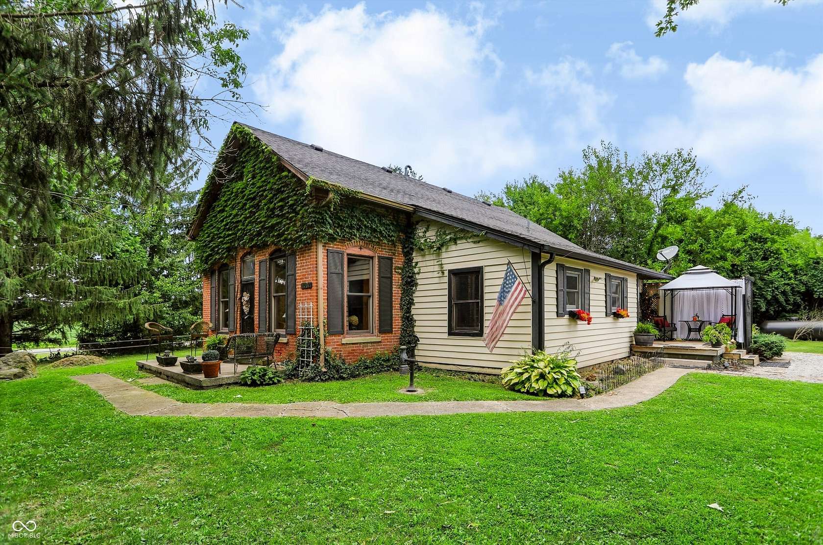 1.7 Acres of Land with Home for Sale in Franklin, Indiana