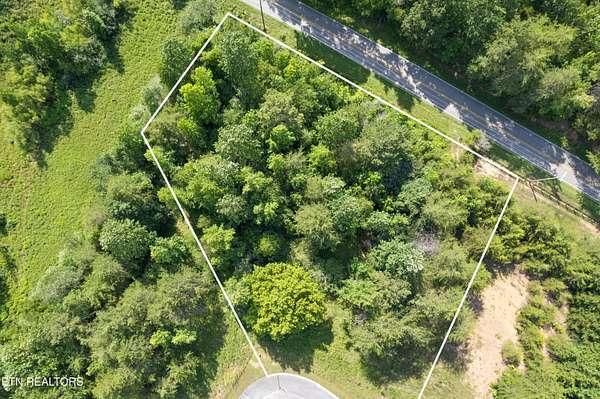 0.69 Acres of Residential Land for Sale in Harriman, Tennessee