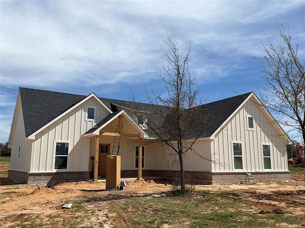 2 Acres of Land with Home for Sale in Weatherford, Texas