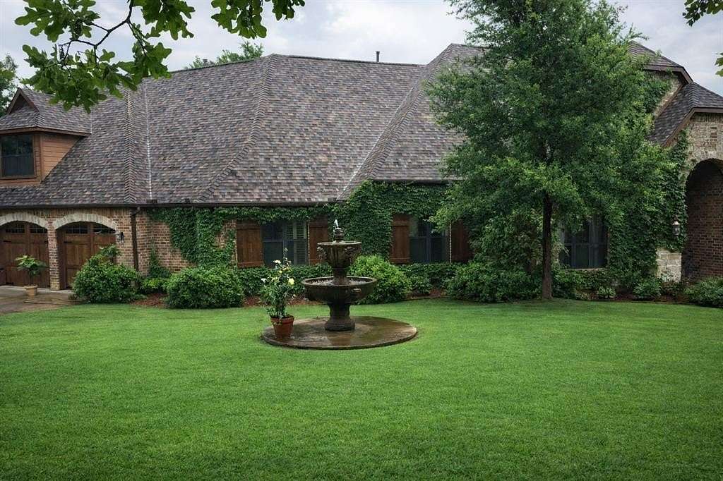 1.84 Acres of Land with Home for Sale in Cross Roads, Texas
