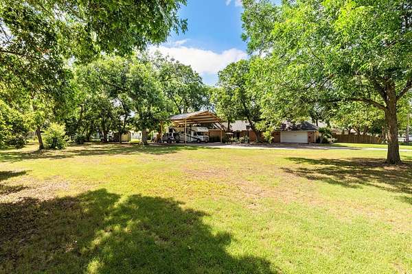 0.25 Acres of Residential Land for Sale in West, Texas