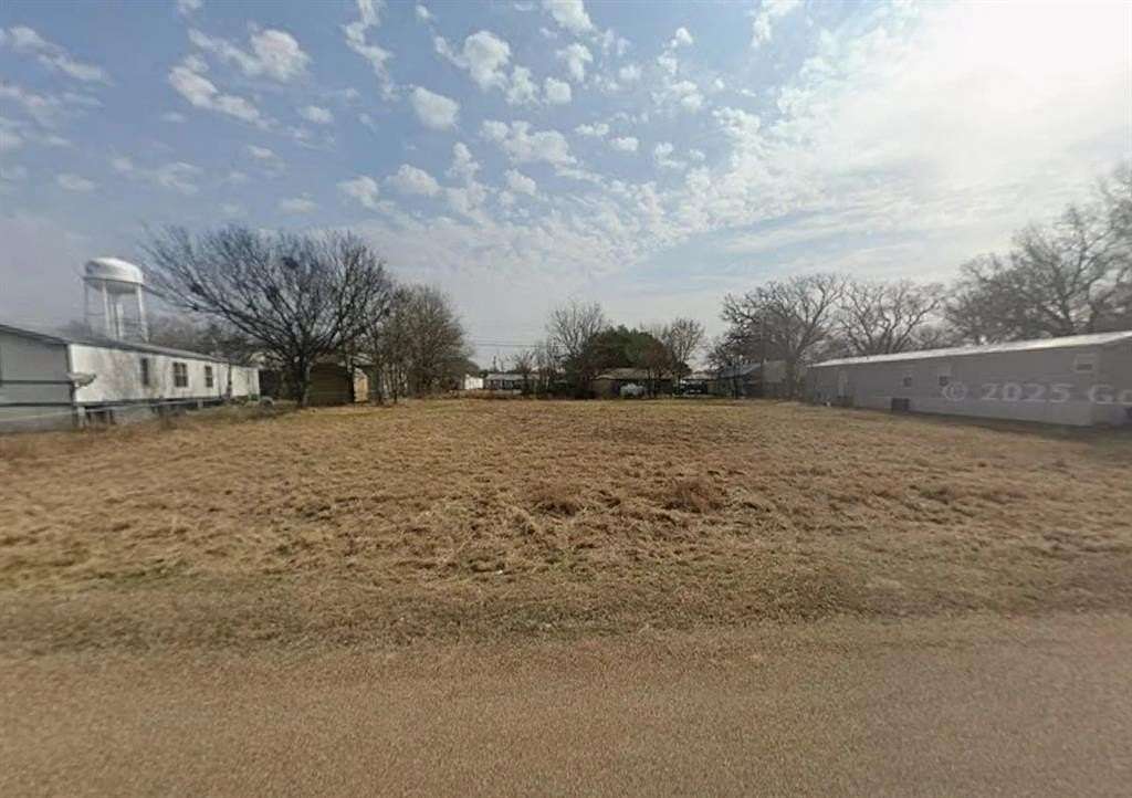 0.34 Acres of Land for Sale in Gun Barrel City, Texas