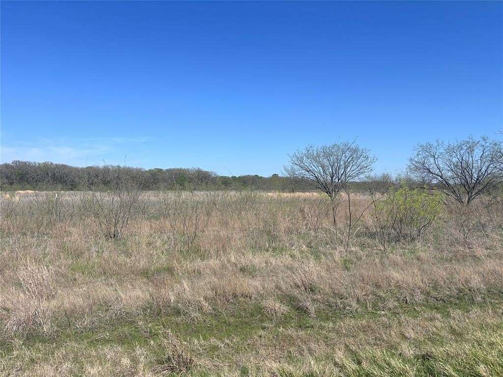 10 Acres of Land for Sale in Hubbard, Texas