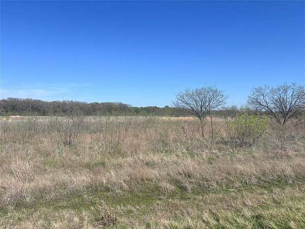 10 Acres of Land for Sale in Hubbard, Texas