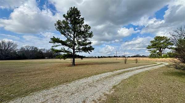 12.2 Acres of Land with Home for Sale in Ivanhoe, Texas