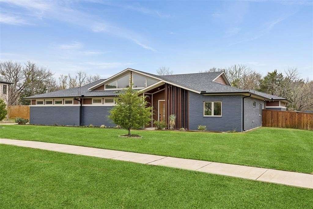 1.9 Acres of Land with Home for Sale in Cedar Hill, Texas