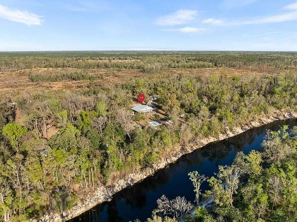9.2 Acres of Land with Home for Sale in Jasper, Florida