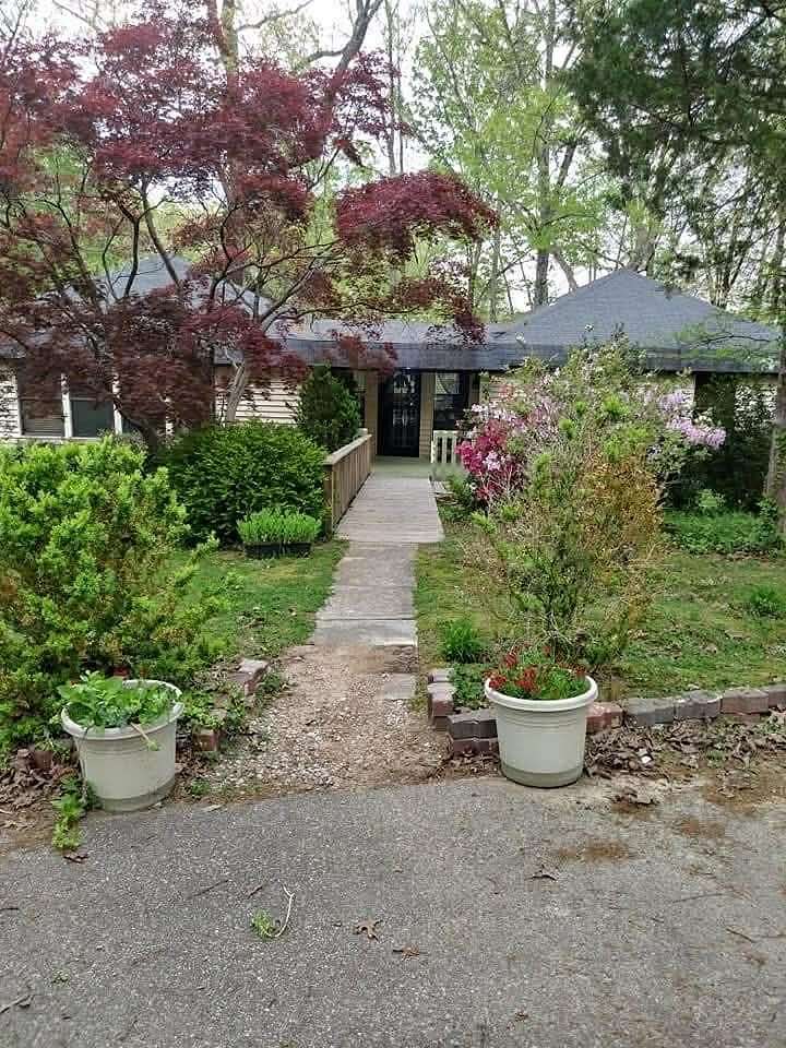 10 Acres of Recreational Land with Home for Sale in Somerville, Tennessee