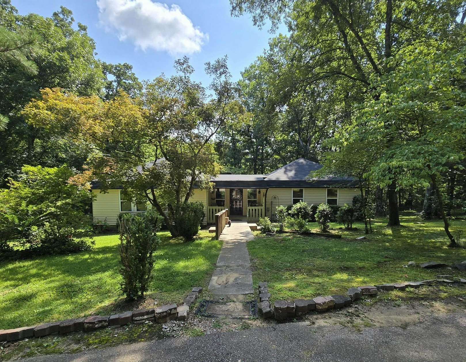 10 Acres of Recreational Land with Home for Sale in Somerville, Tennessee