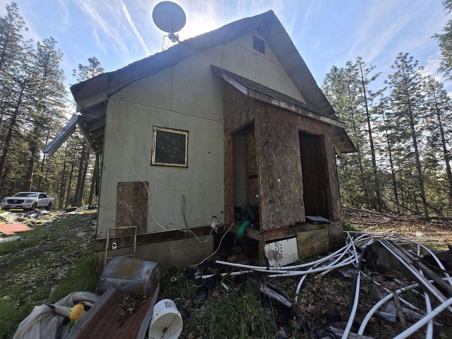 2 Acres of Land for Sale in Oak Run, California