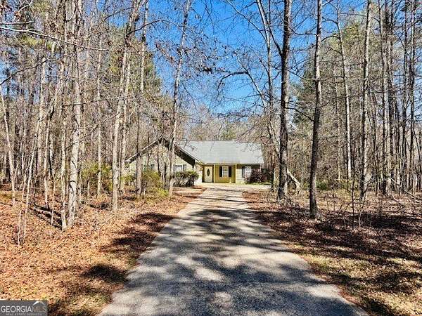 1.73 Acres of Land with Home for Sale in Milledgeville, Georgia