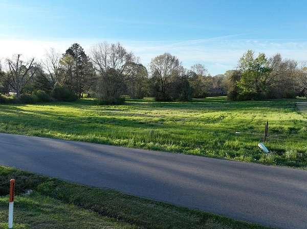 2.7 Acres of Commercial Land for Sale in Ellisville, Mississippi