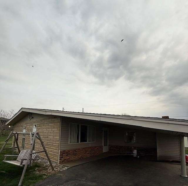 5 Acres of Land with Home for Sale in Maysville, Kentucky