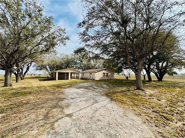 1.5 Acres of Land with Home for Lease in Sandia, Texas