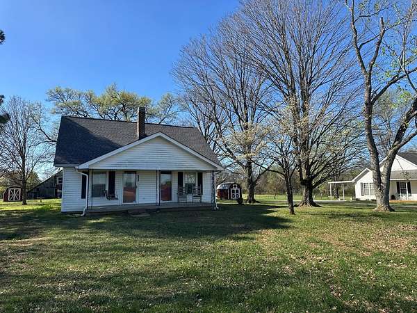 1.6 Acres of Land with Home for Auction in Murfreesboro, Tennessee
