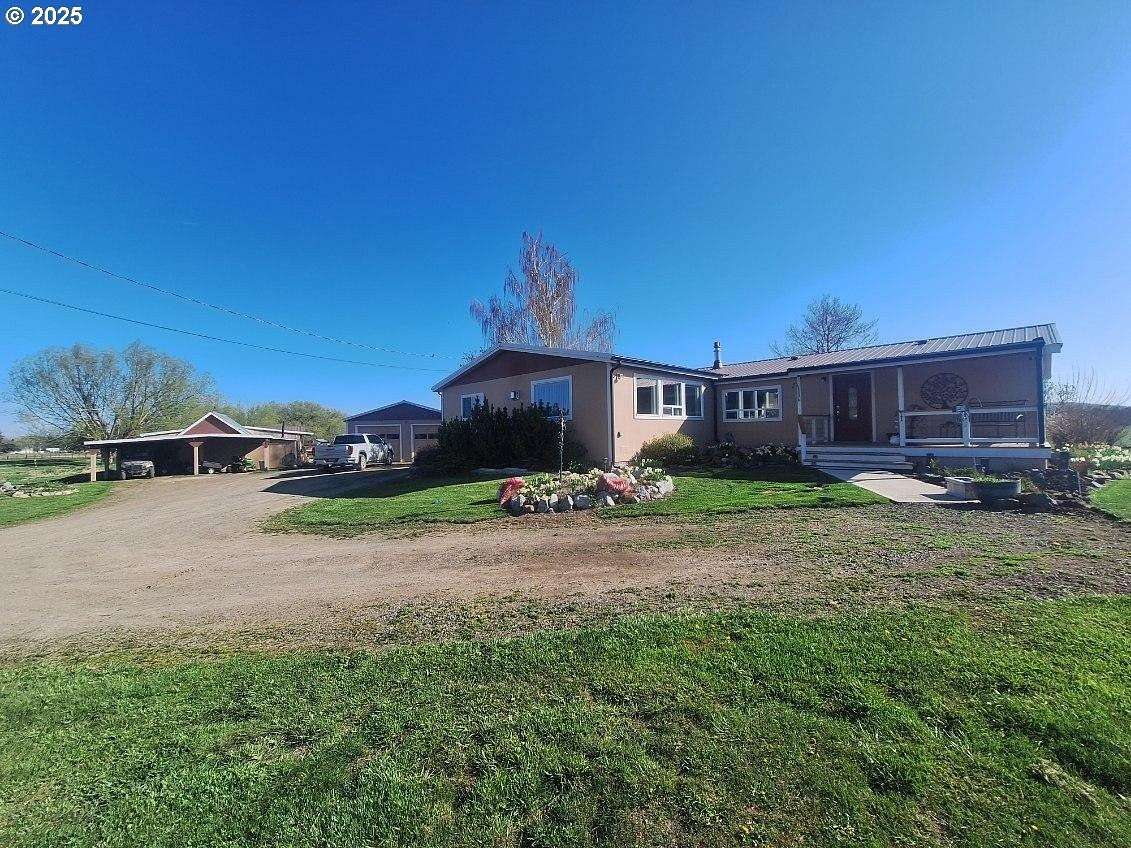 27 Acres of Agricultural Land with Home for Sale in Enterprise, Oregon