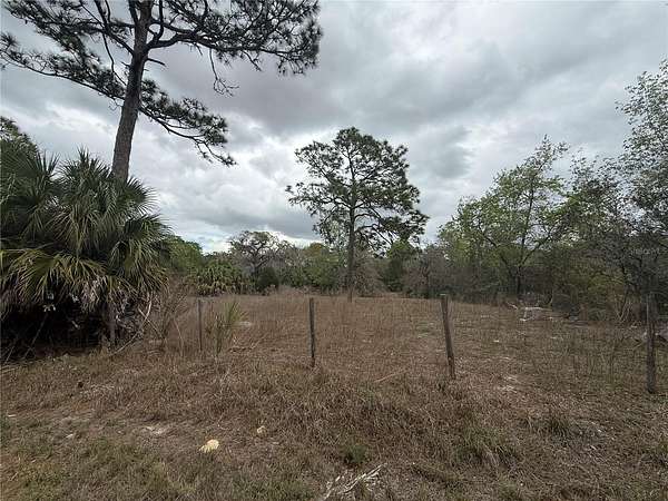 1.25 Acres of Residential Land for Sale in Spring Hill, Florida