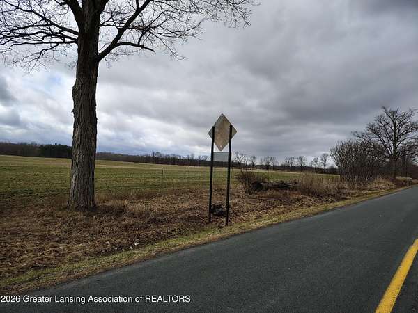 2.5 Acres of Residential Land for Sale in Eaton Rapids, Michigan