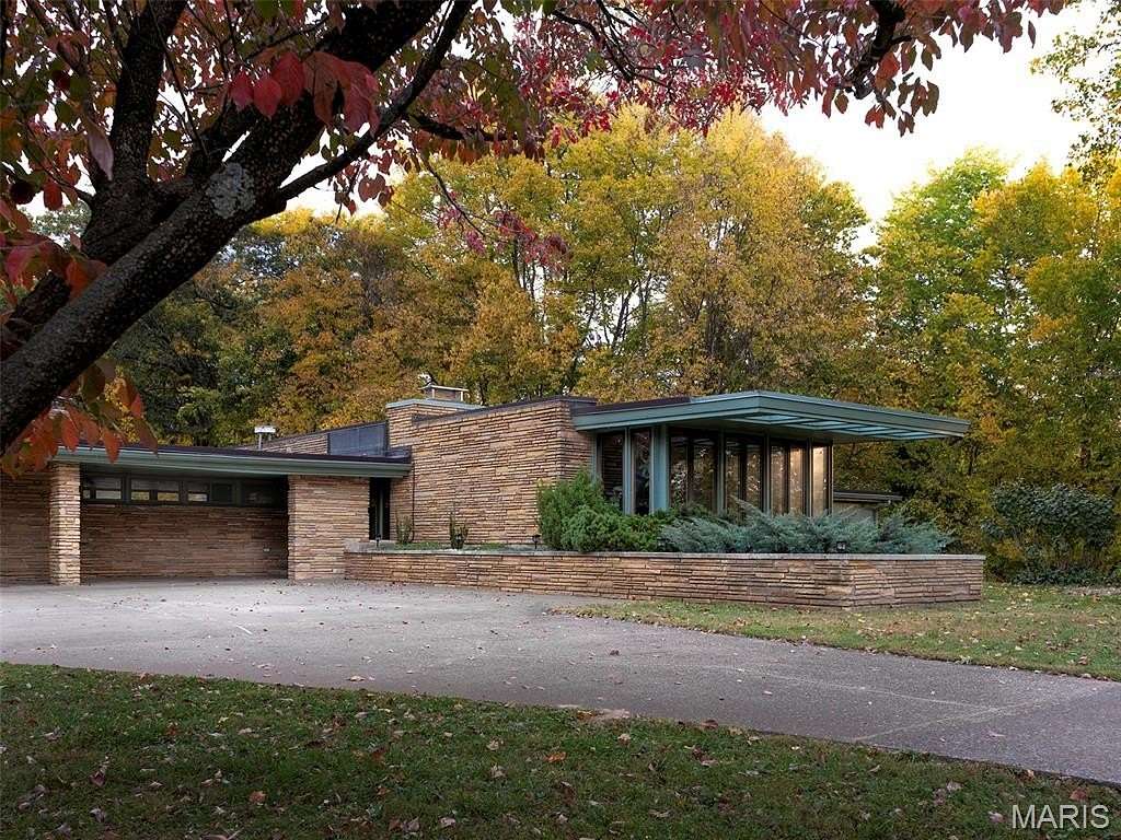 3.2 Acres of Land with Home for Sale in Cape Girardeau, Missouri