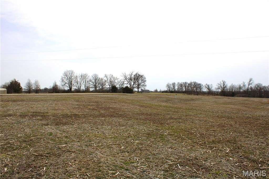 5 Acres of Land for Sale in Paris, Missouri