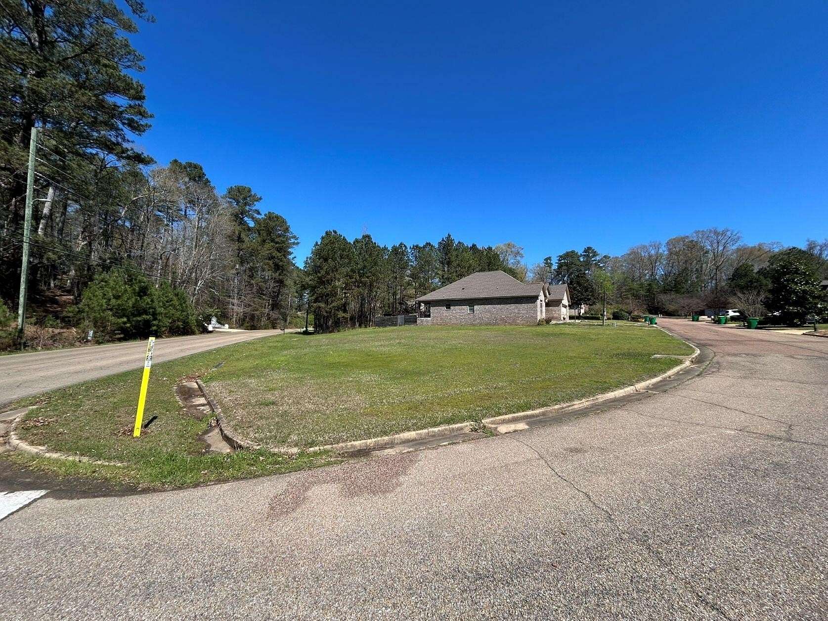 0.34 Acres of Residential Land for Sale in Columbus, Mississippi
