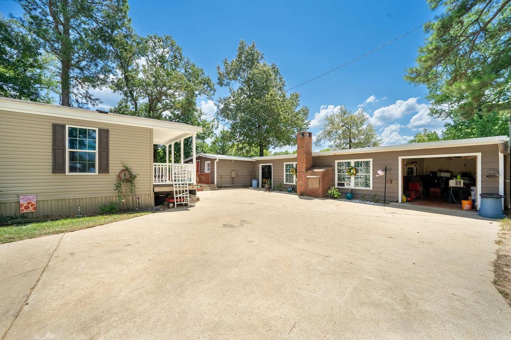 2.35 Acres of Land with Home for Sale in De Queen, Arkansas