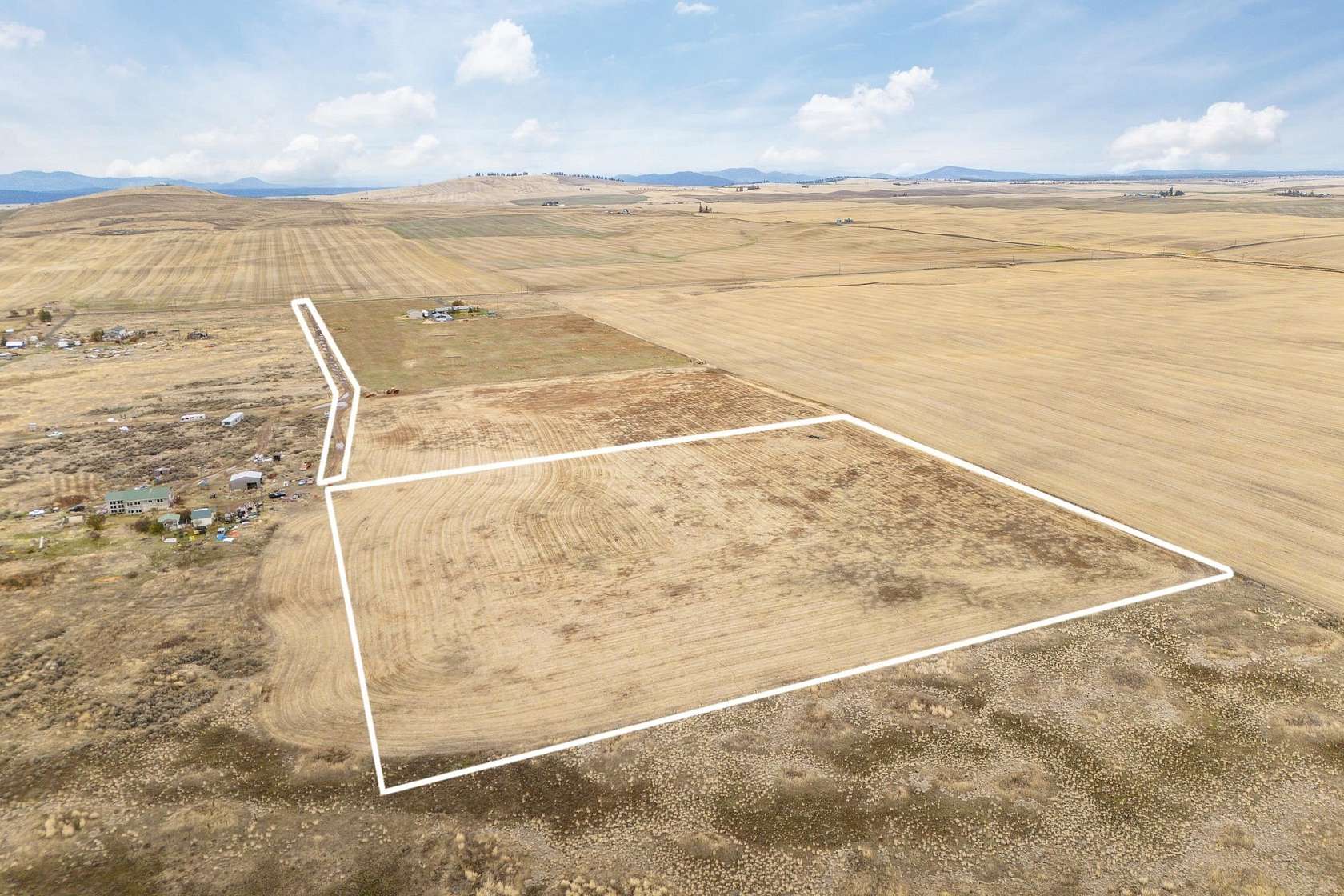 9.7 Acres of Land for Sale in Reardan, Washington