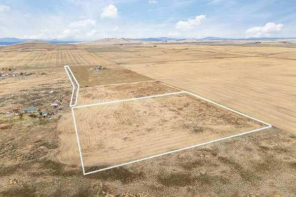 9.7 Acres of Land for Sale in Reardan, Washington