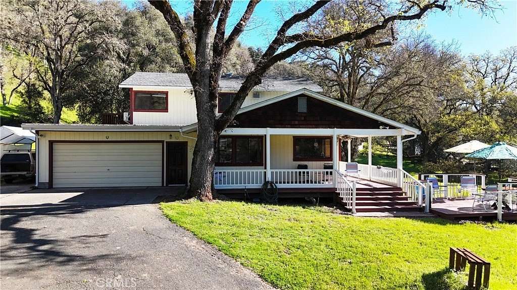 15.7 Acres of Land with Home for Sale in Ukiah, California